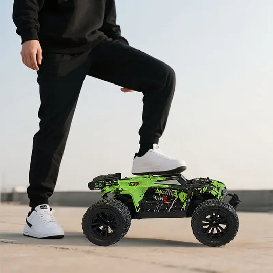 1:18 Scale RC Monster Off-Road Car With Durable Body